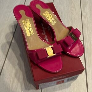 Salvatore Ferragamo Glory 1 Patent Sandal - Size 8